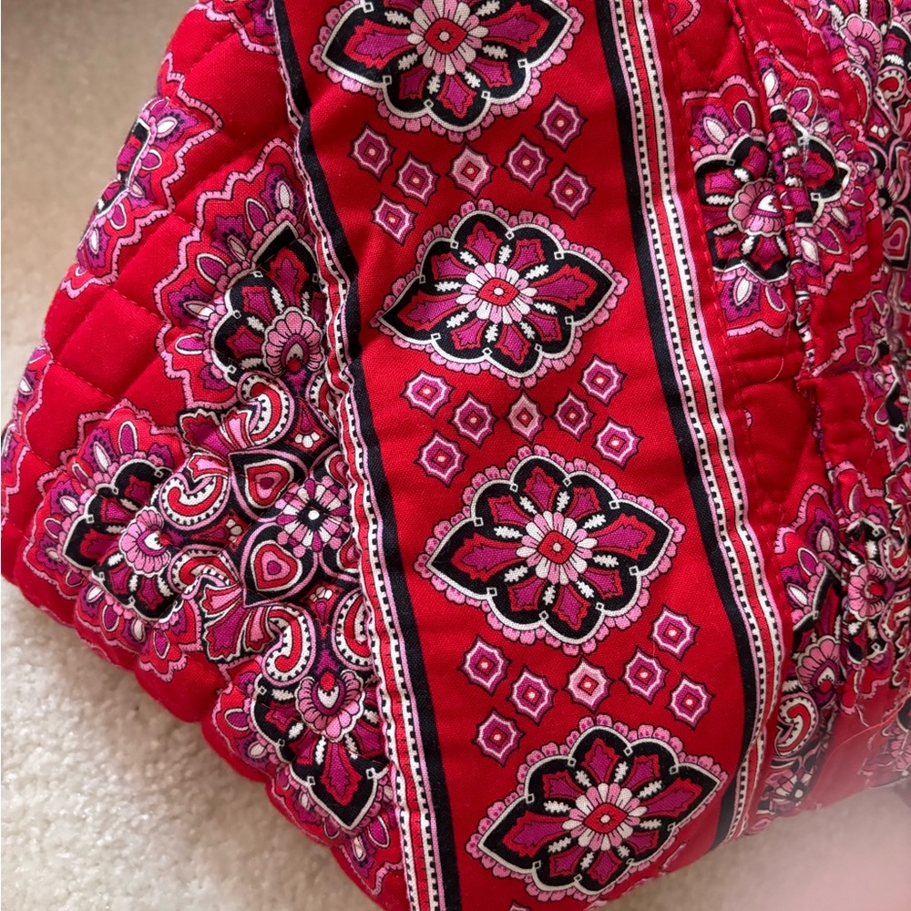 Vera Bradley 3-pc travel set - Picture 7 of 9